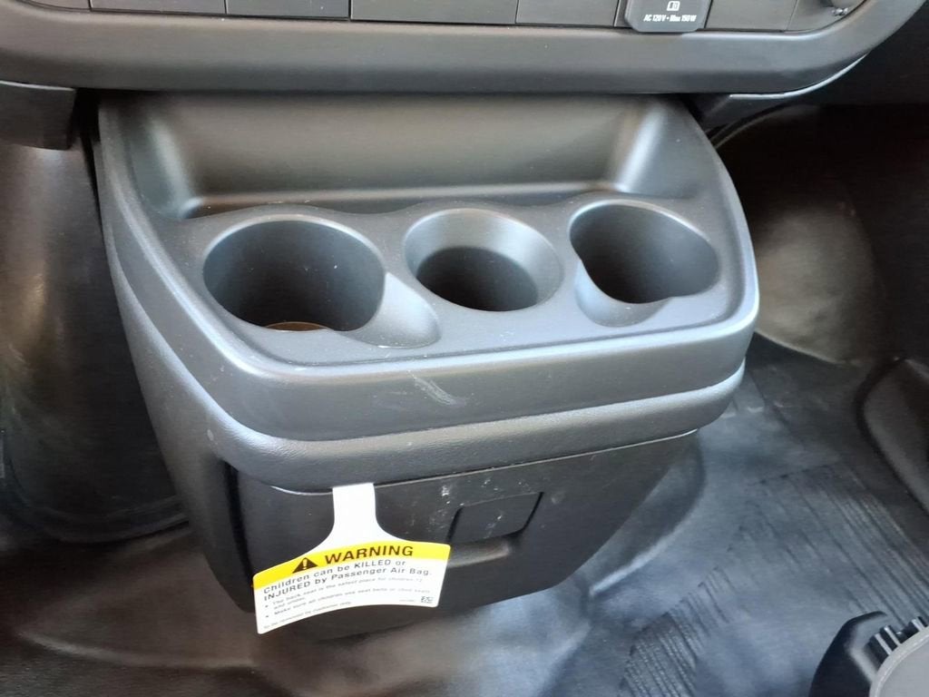 2025 Chevrolet Express Cutaway 3500 1WT