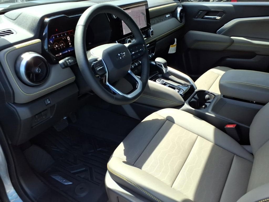 2025 Chevrolet Colorado ZR2 - Photo 19