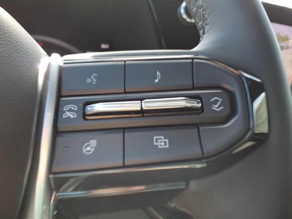 2025 Chevrolet Colorado ZR2 - Photo 28