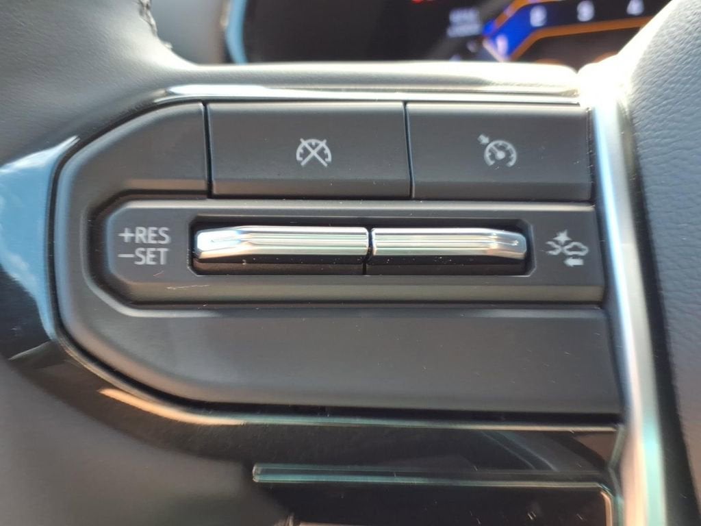 2025 Chevrolet Colorado ZR2 - Photo 29