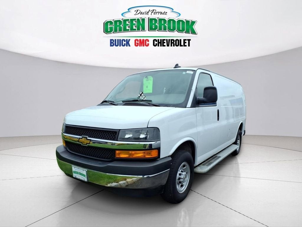 2024 Chevrolet Express Cargo 2500 WT
