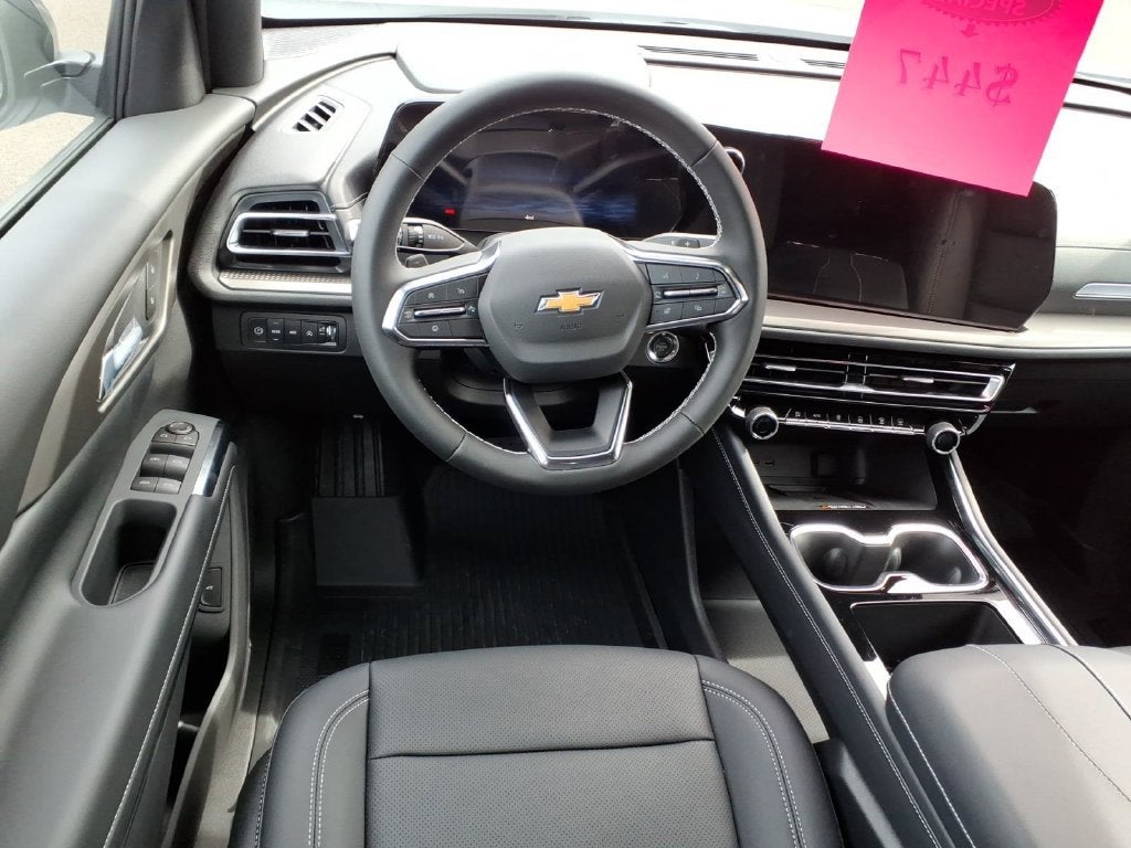 2027 Chevrolet Traverse LT - Photo 16