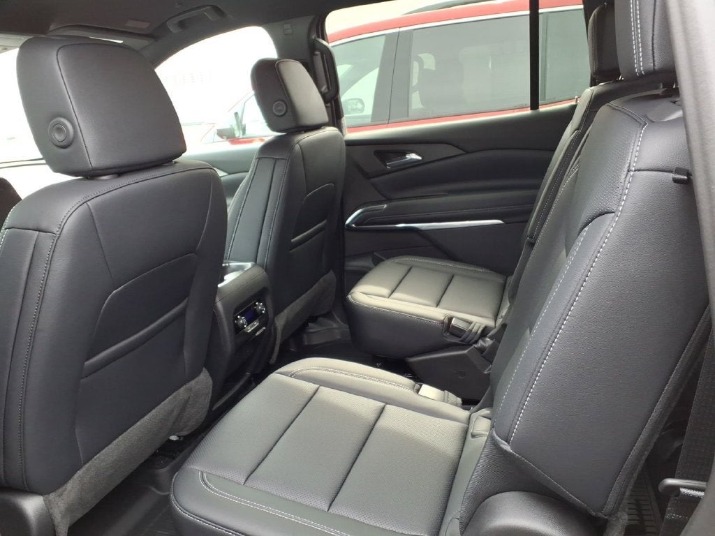 2027 Chevrolet Traverse LT - Photo 17