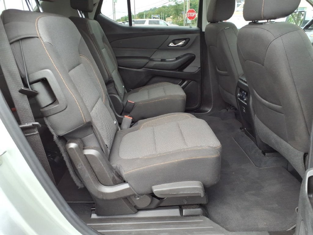 2021 Chevrolet Traverse 1LT - Photo 12