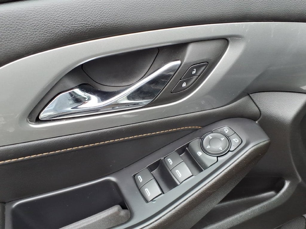 2021 Chevrolet Traverse 1LT - Photo 17