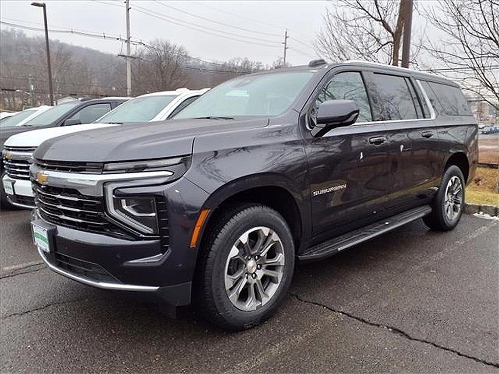 2025 Chevrolet Suburban LS