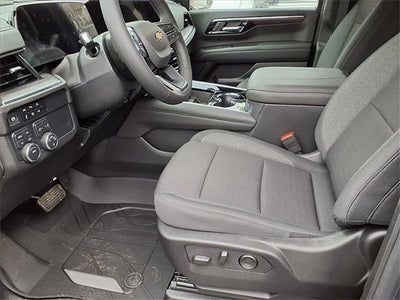 2025 Chevrolet Suburban LS