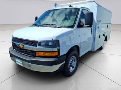 2026 Chevrolet Express Cutaway 3500 1WT