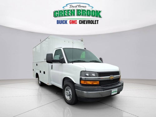 2025 Chevrolet Express Cutaway 3500 1WT