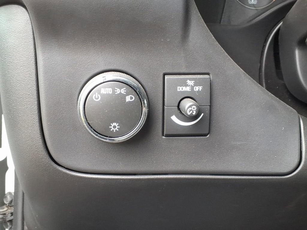 2025 Chevrolet Express Cutaway 3500 1WT