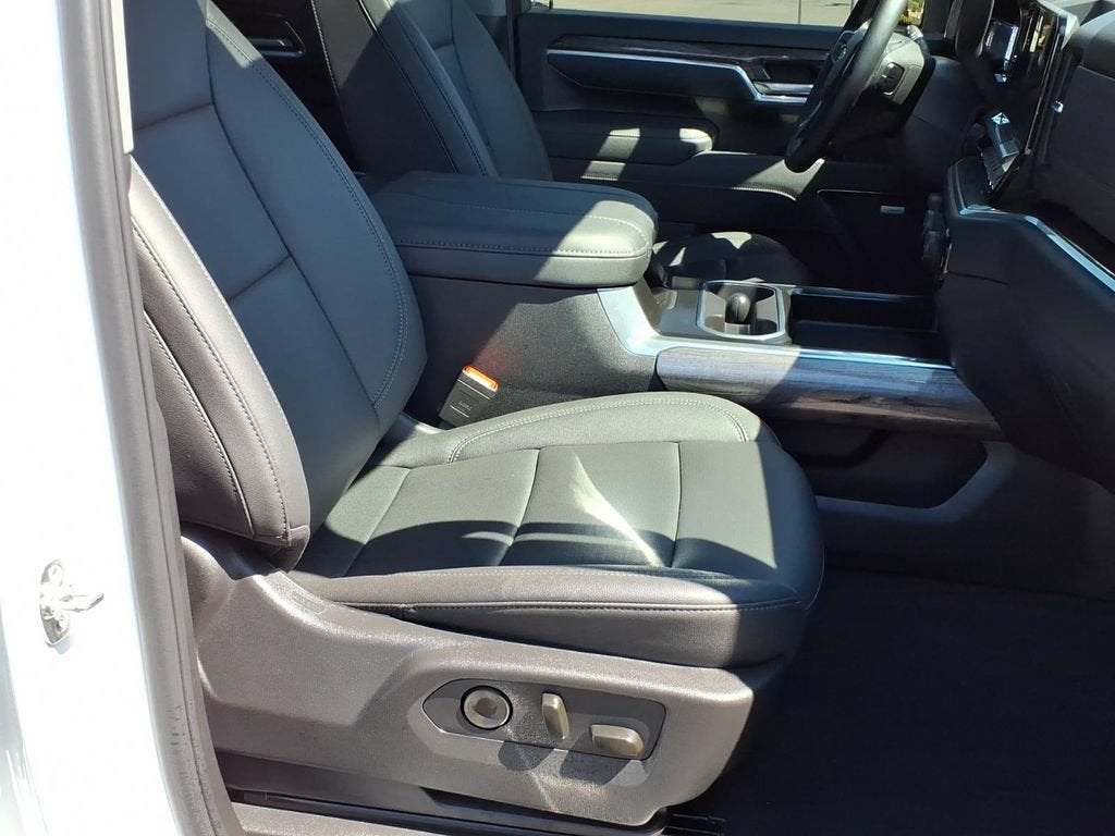2026 Chevrolet Silverado 2500HD LTZ - Photo 13