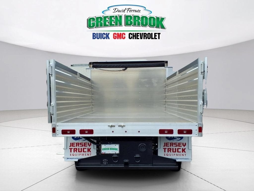 2025 Chevrolet Low Cab Forward 5500 HG MEDIUM ASH GRAY
