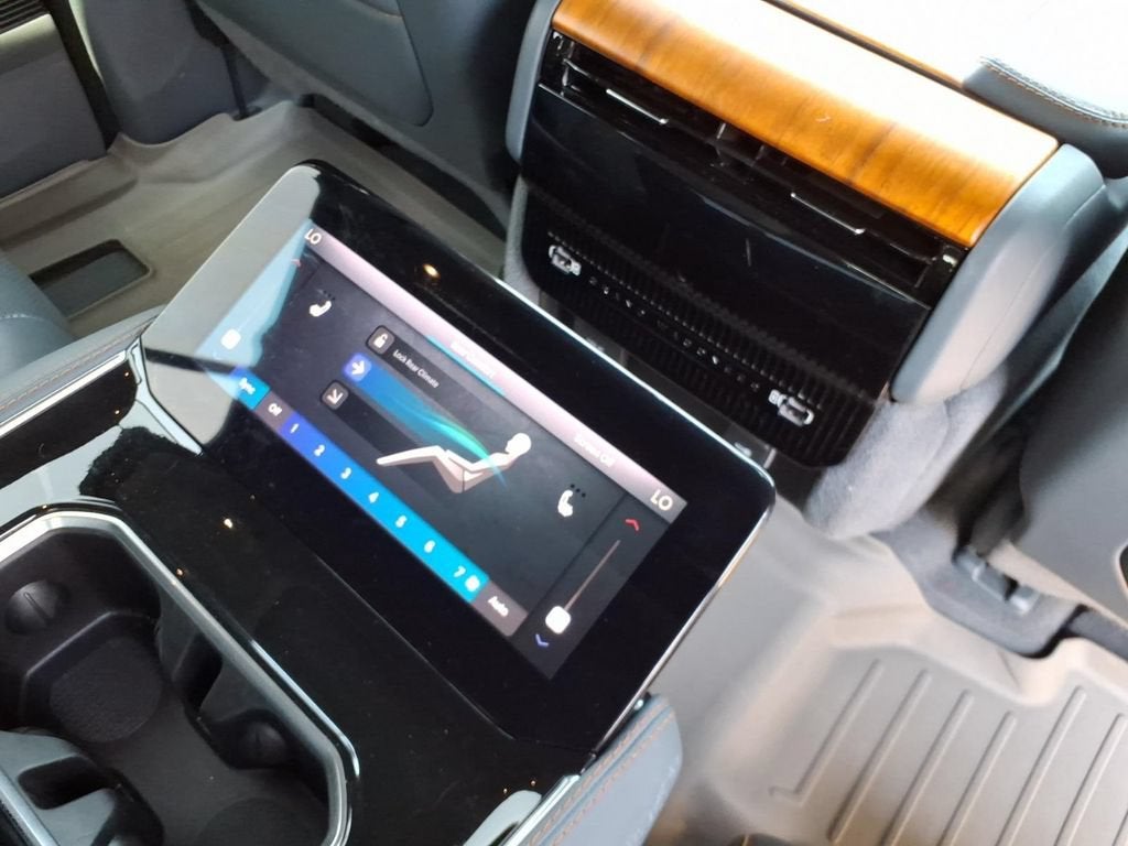 2022 Jeep Grand Wagoneer Series II