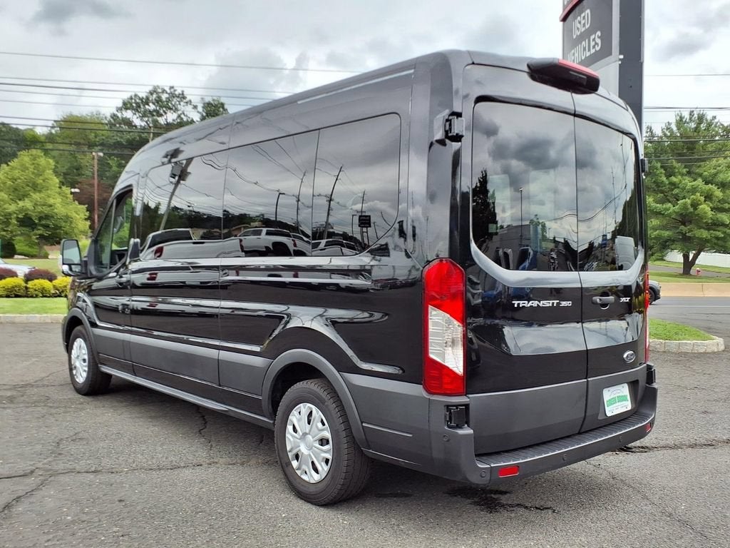 2025 Ford Transit Passenger Wagon XL