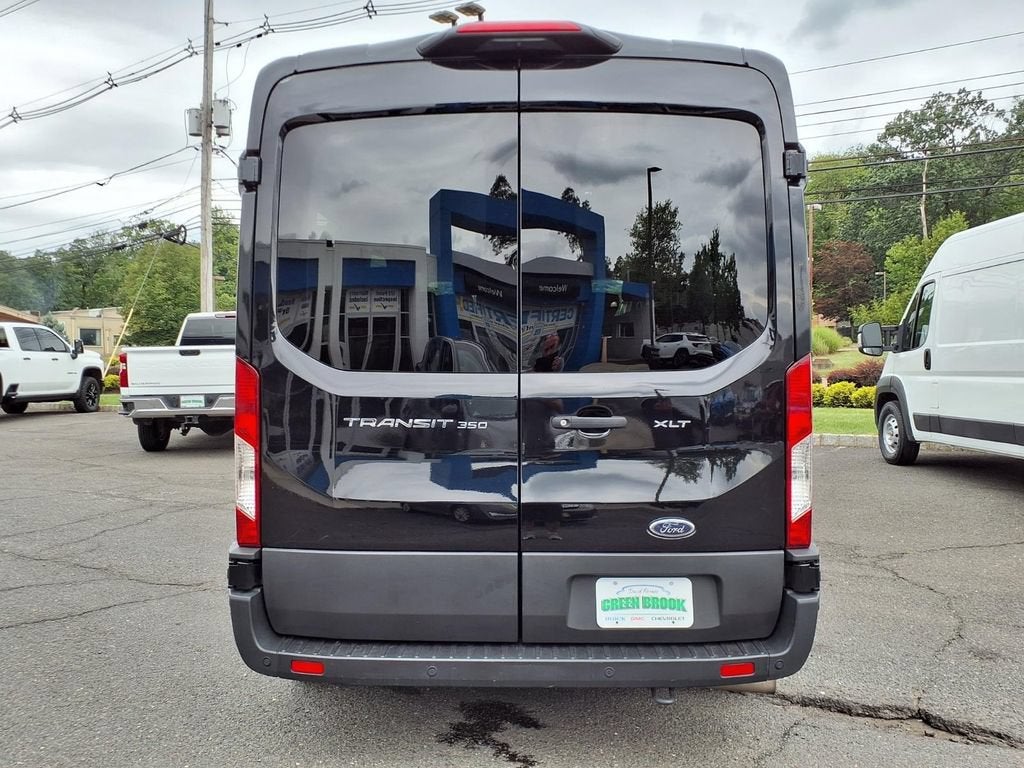 2025 Ford Transit Passenger Wagon XL