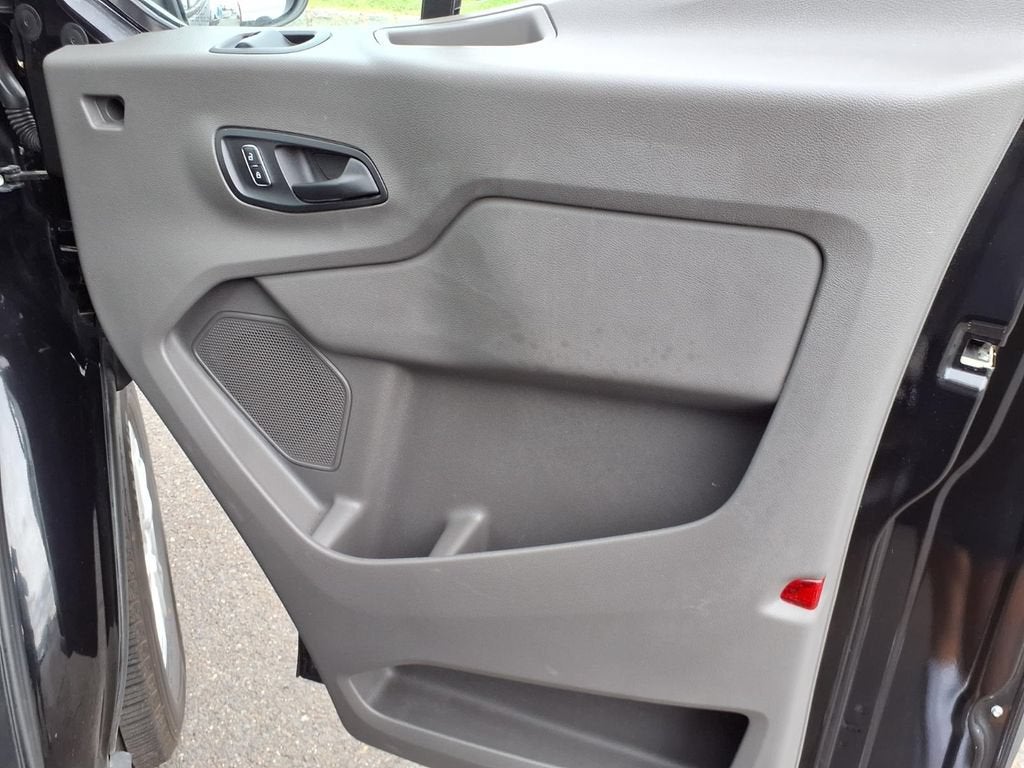 2025 Ford Transit Passenger Wagon XL