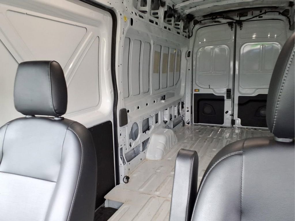 2025 Ford Transit Cargo Van Base