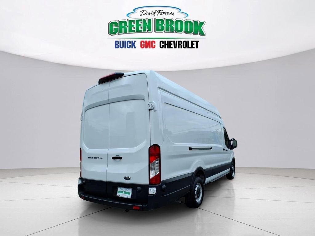 2025 Ford Transit Cargo Van Base