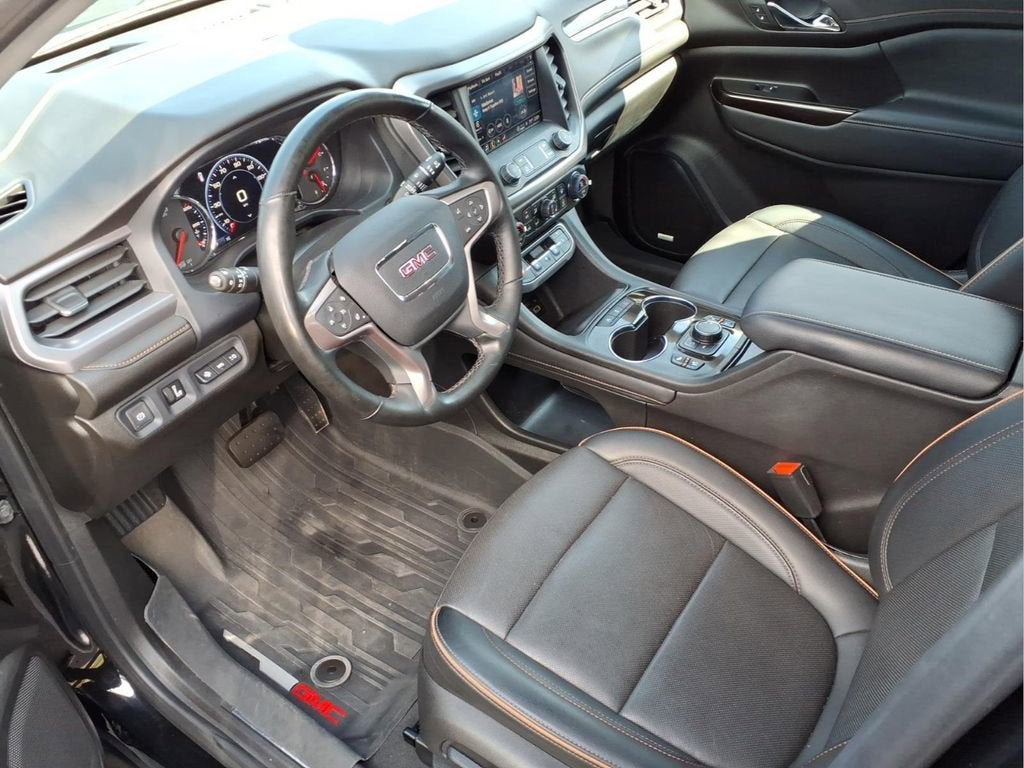 2023 GMC Acadia AT4
