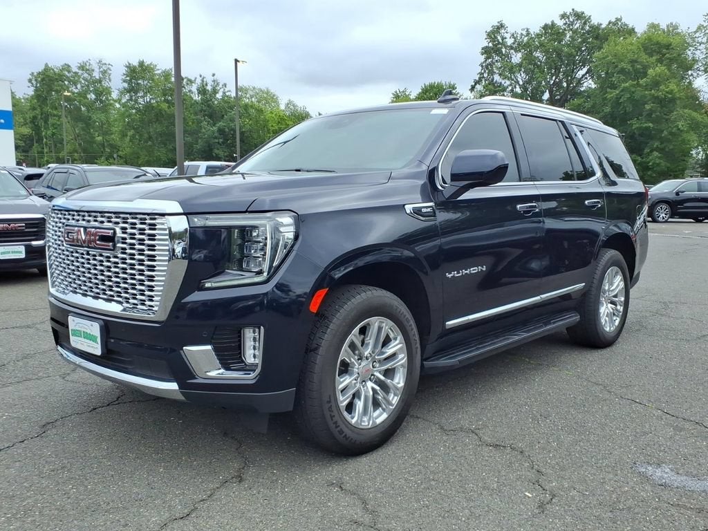 2023 GMC Yukon SLT