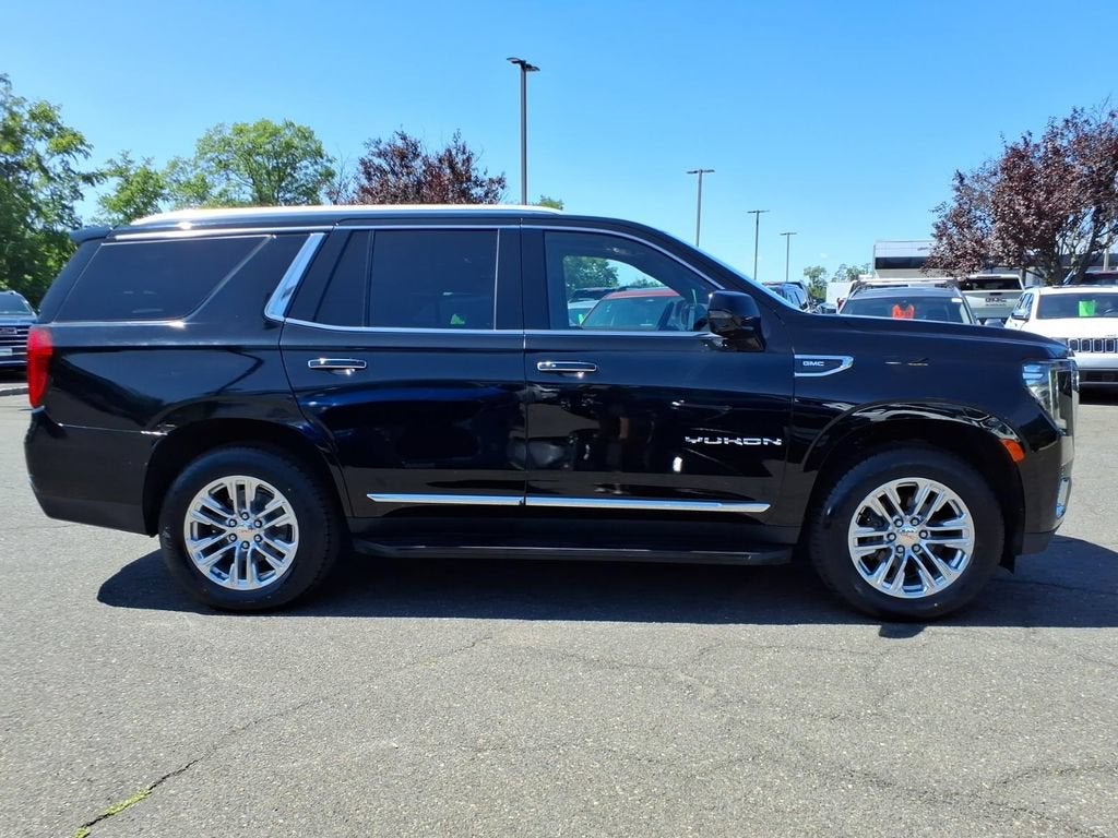 2023 GMC Yukon SLT