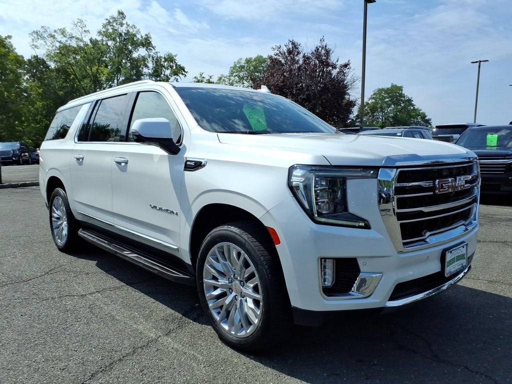2023 GMC Yukon XL SLT
