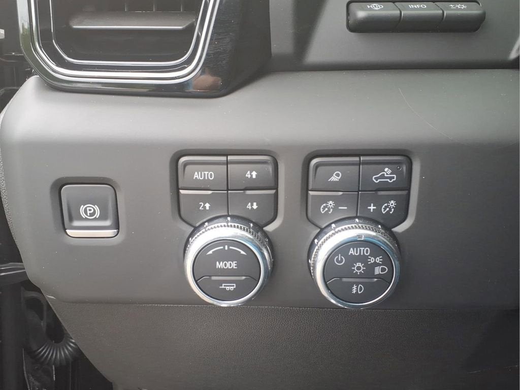 2025 GMC Sierra 2500 HD AT4X