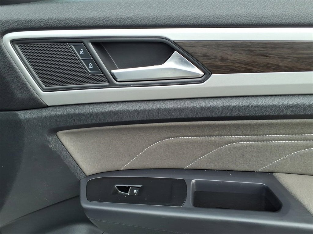 2021 Volkswagen Atlas 2.0T SE w/Technology