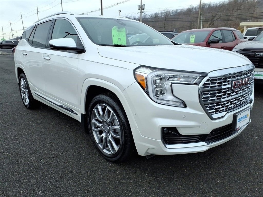 2023 GMC Terrain Denali