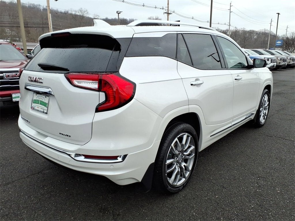 2023 GMC Terrain Denali