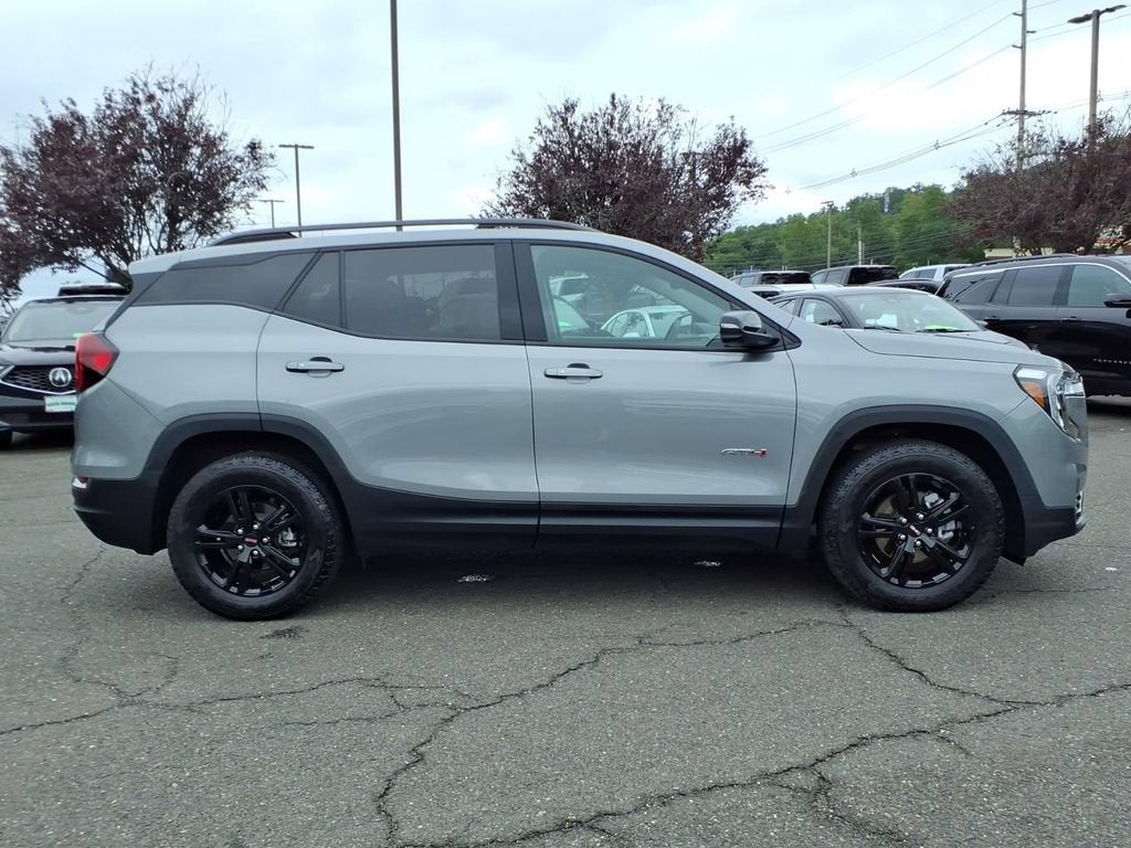 2023 GMC Terrain AT4