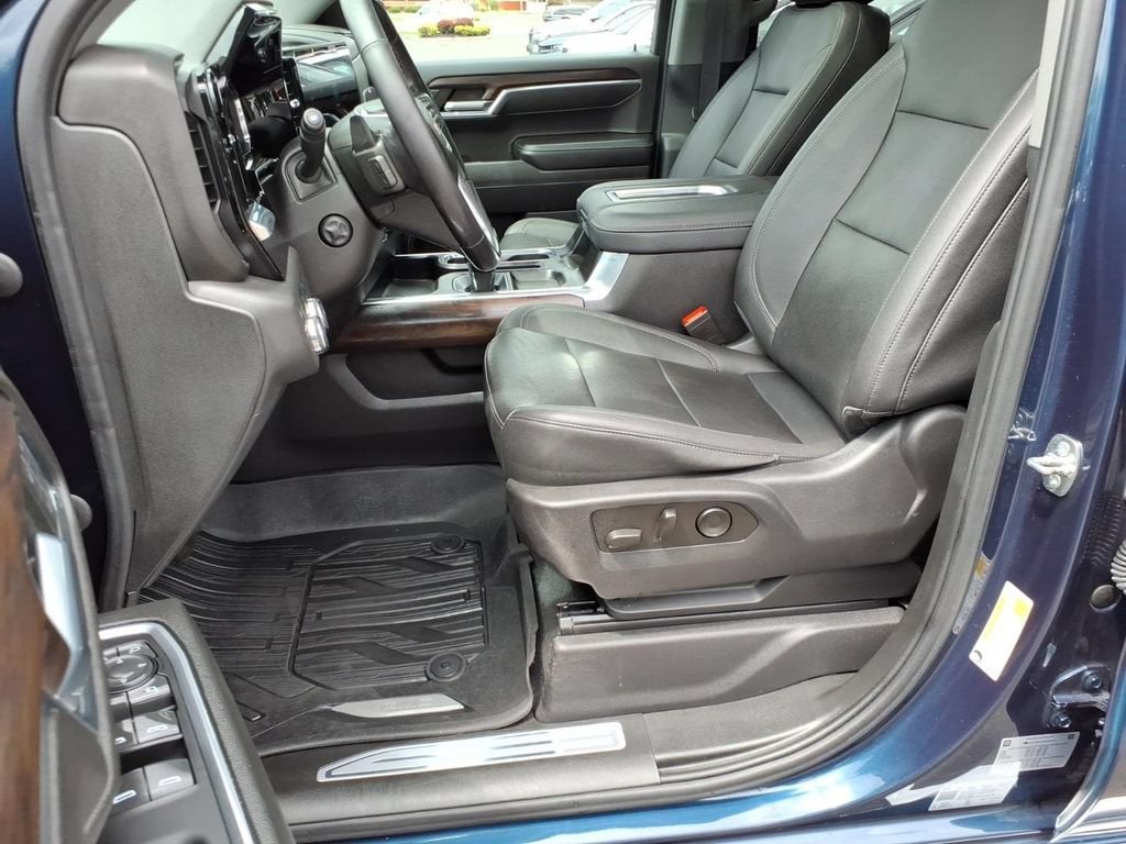 2022 GMC Sierra 1500 SLT