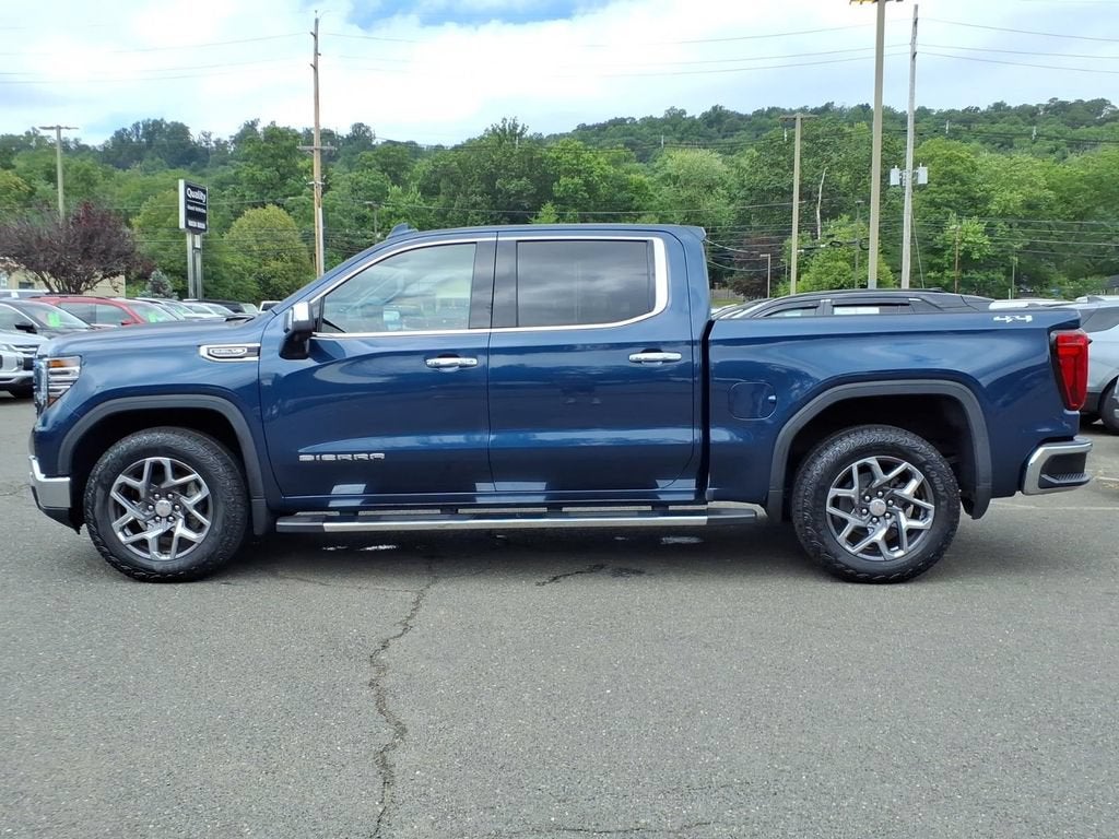 2022 GMC Sierra 1500 SLT