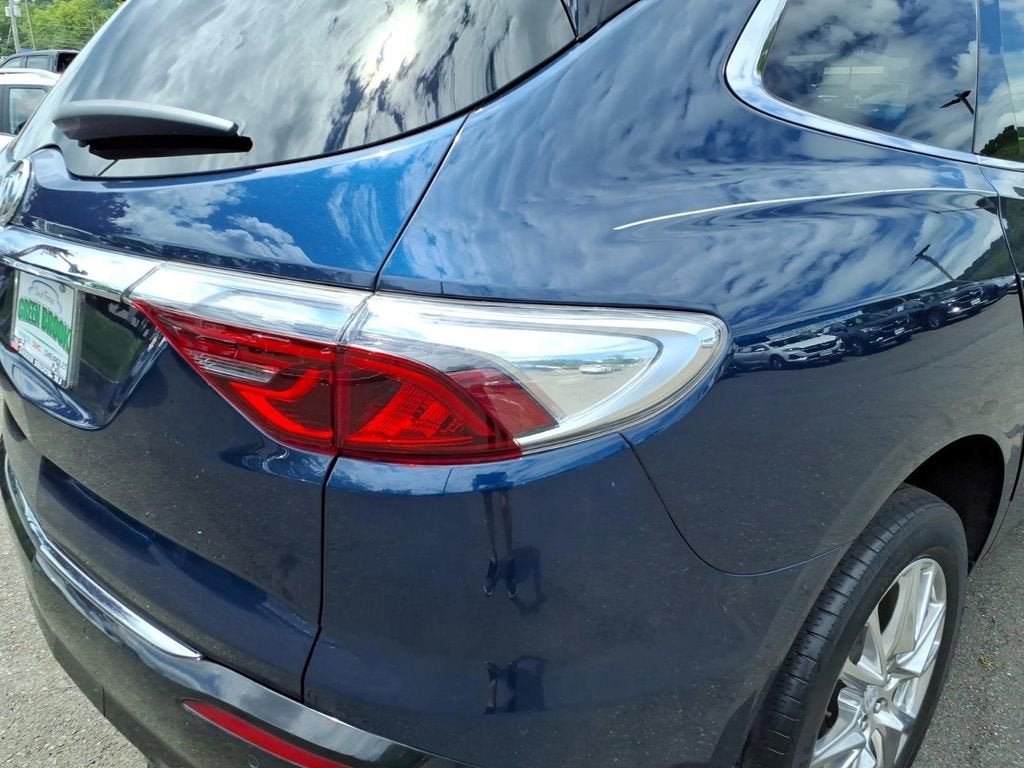 2022 Buick Enclave Essence