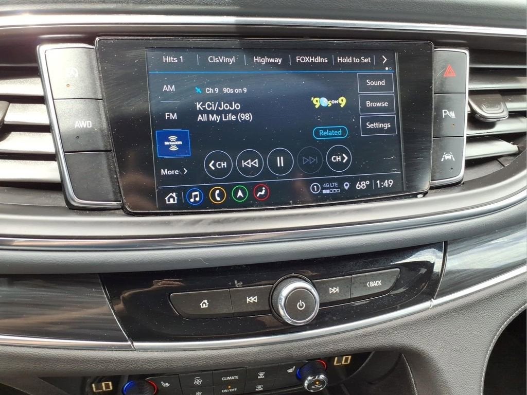 2022 Buick Enclave Essence