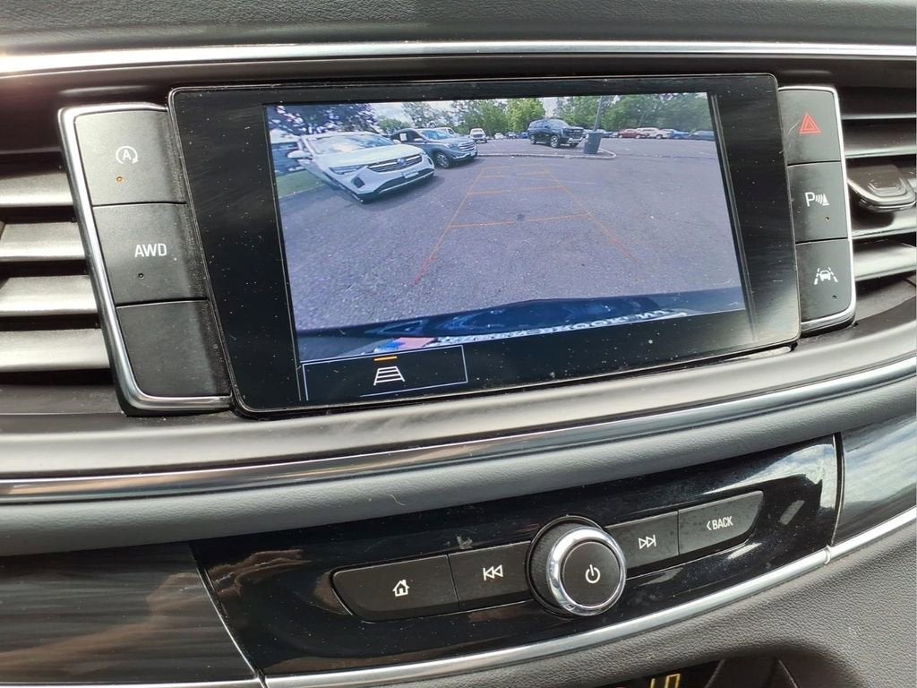 2022 Buick Enclave Essence