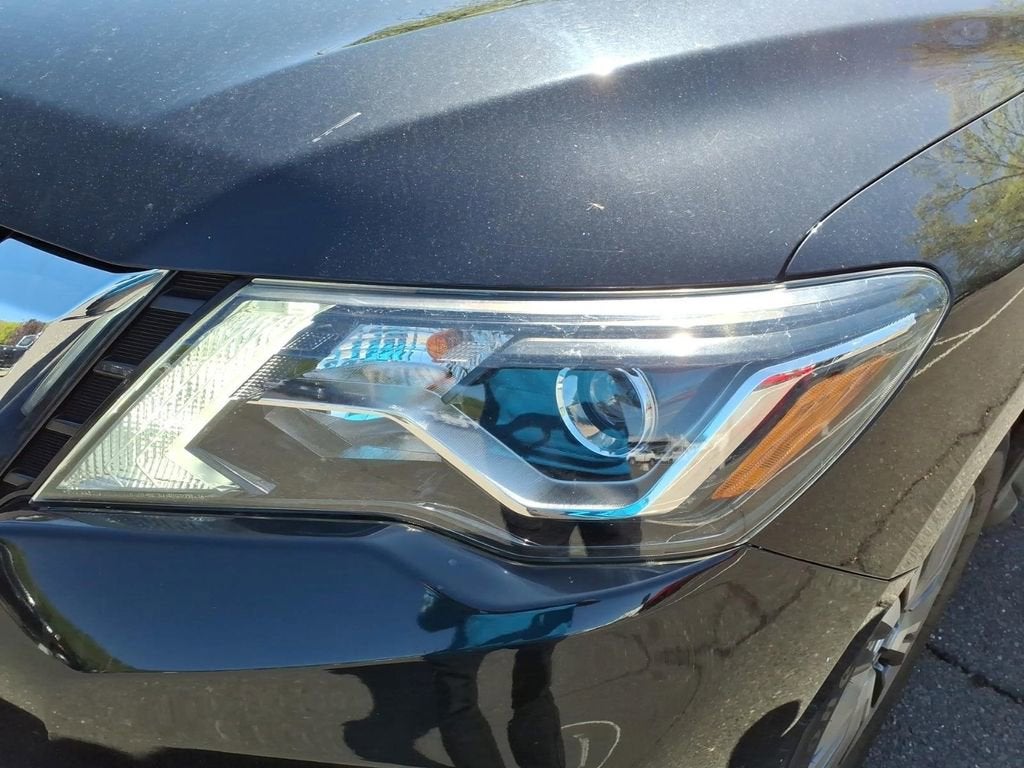 2020 Nissan Pathfinder SL