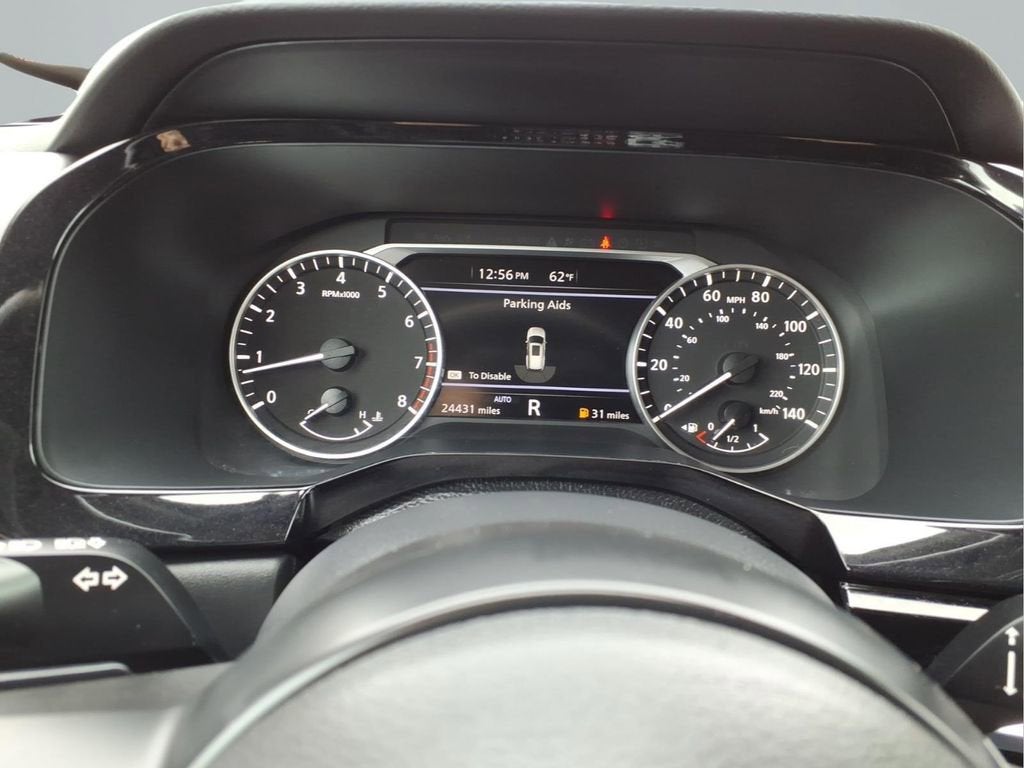 2025 Nissan Pathfinder SV