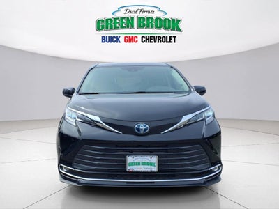 2022 Toyota Sienna XLE