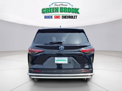 2022 Toyota Sienna XLE