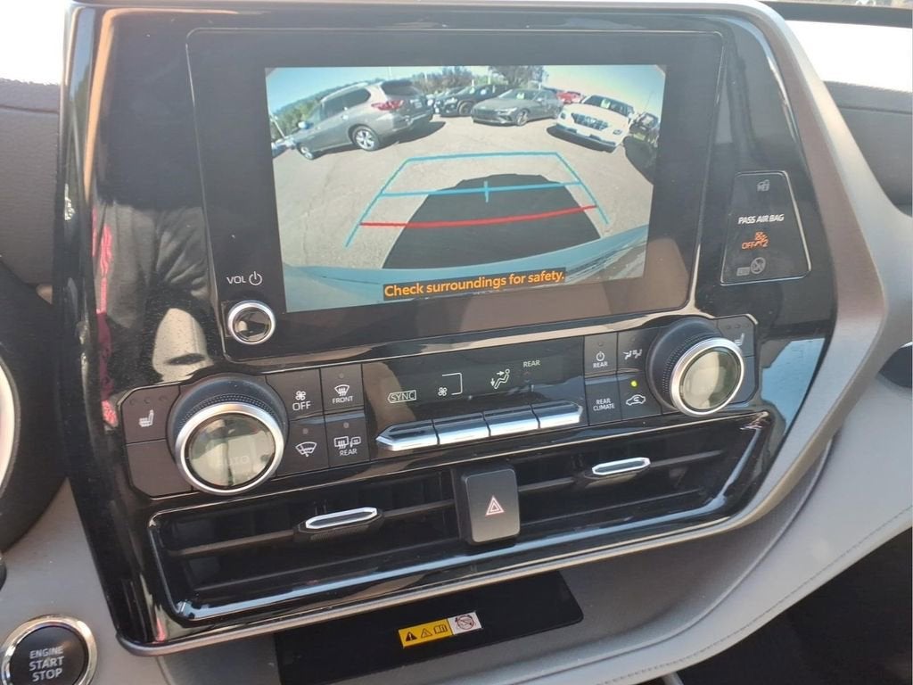 2023 Toyota Highlander L