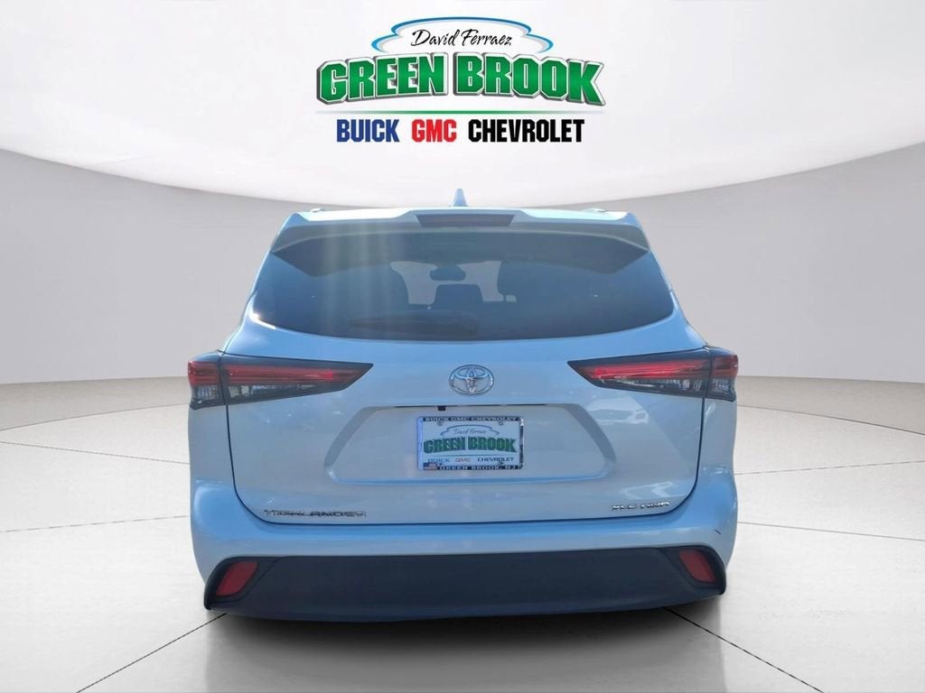 2023 Toyota Highlander L