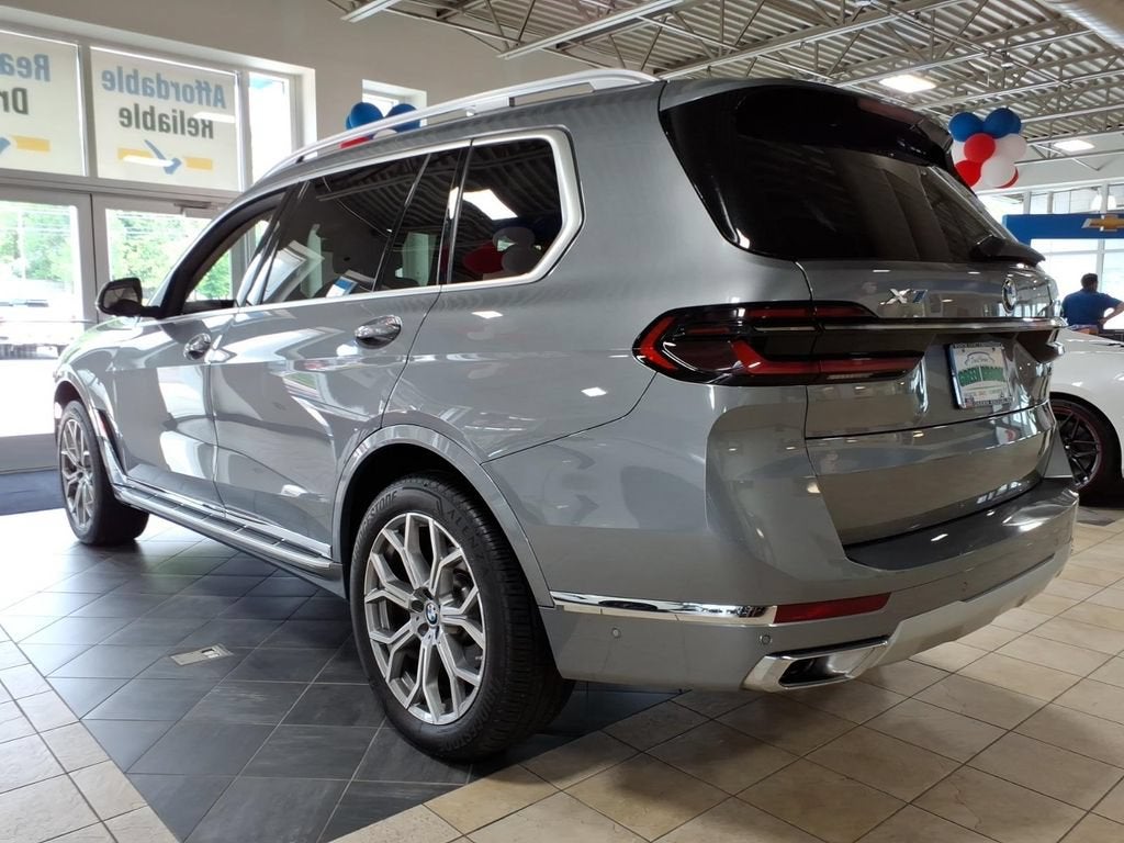 2024 BMW X7 xDrive40i