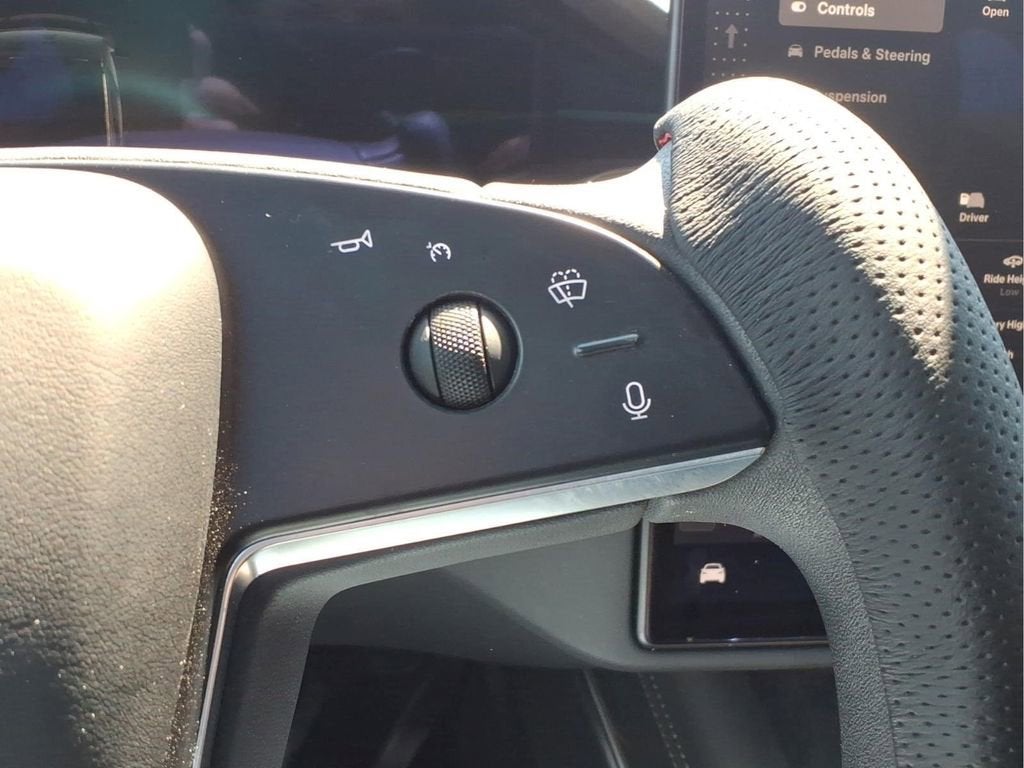 2022 Tesla Model X Base