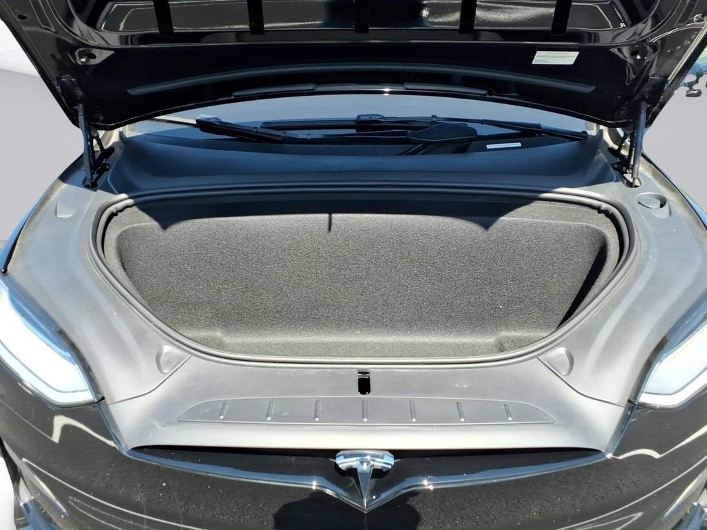 2022 Tesla Model X Base