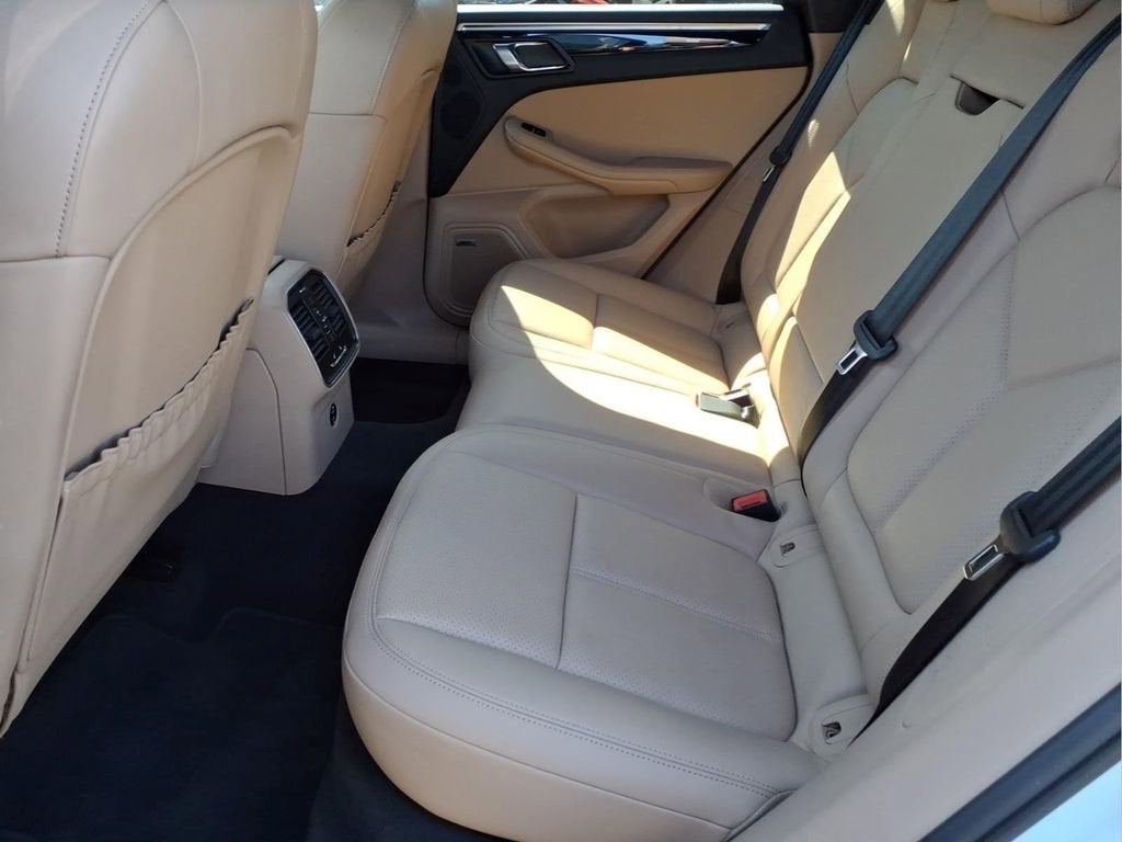 2020 Porsche Macan S