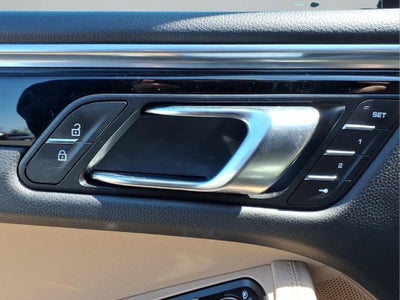 2020 Porsche Macan S