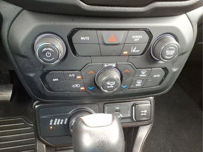 2023 Jeep Renegade Trailhawk